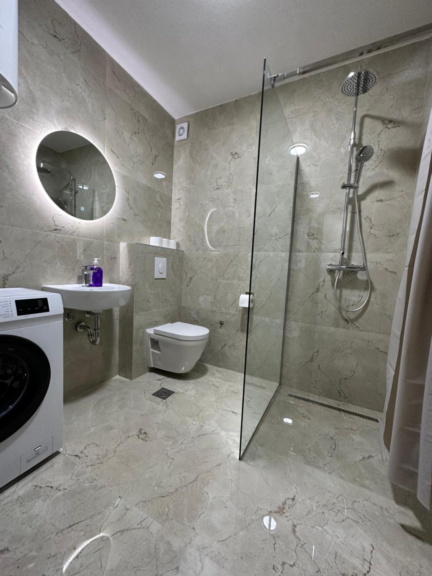 Sunny Apartment โกตอร์ ภายนอก รูปภาพ